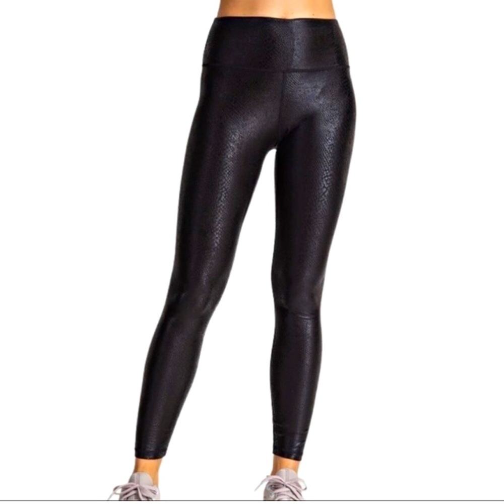 Cathrine Malandrino black faux leather snake skin high rise leggings siz…